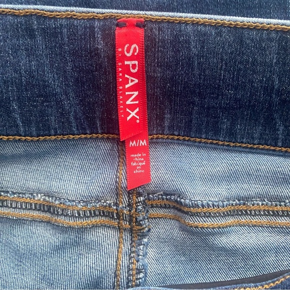 SPANX Distressed Ankle Raw Hem Skinny Jeans - Picture 5 of 8